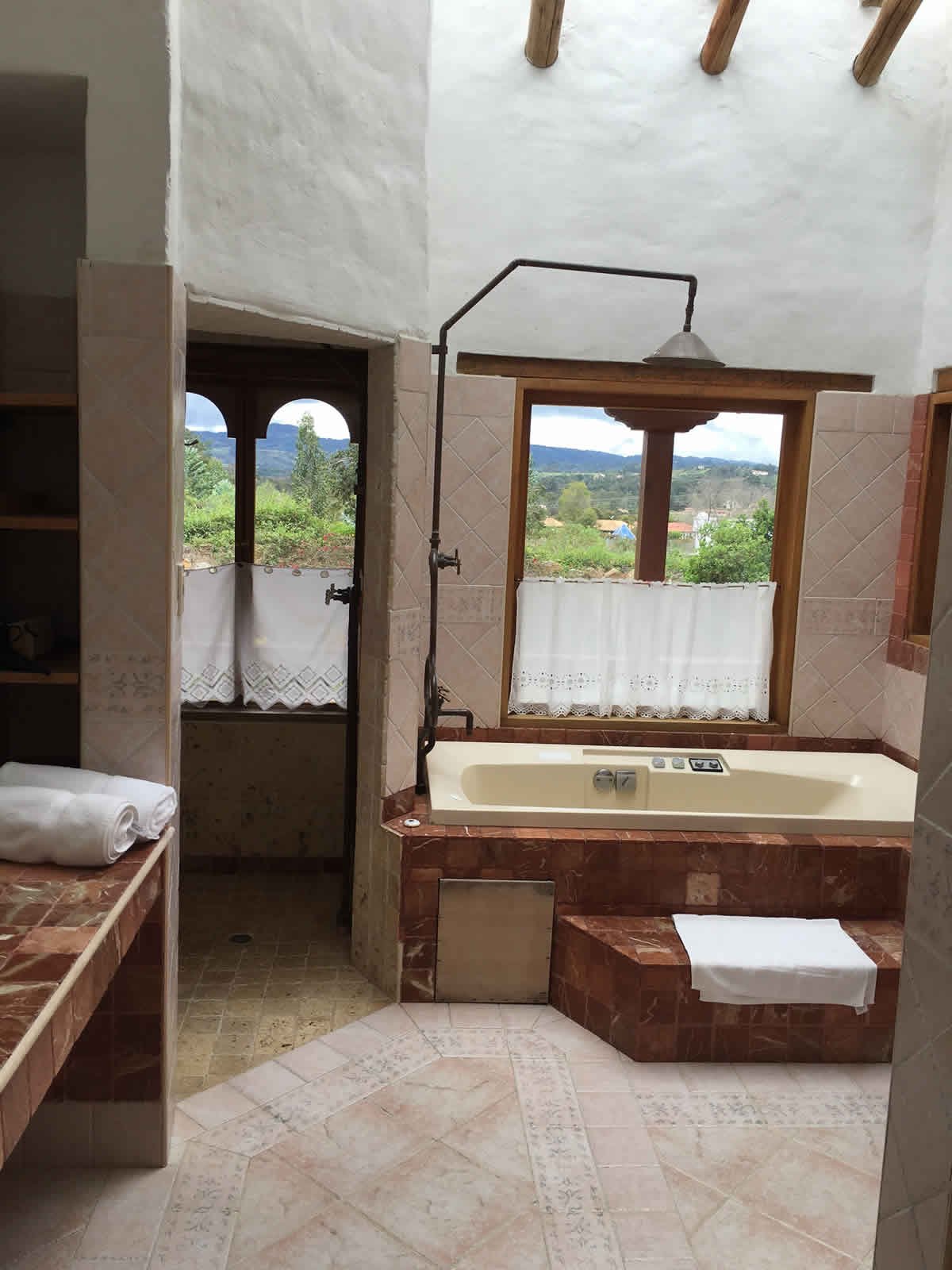 Baño casa Furachagua Villa de Leyva