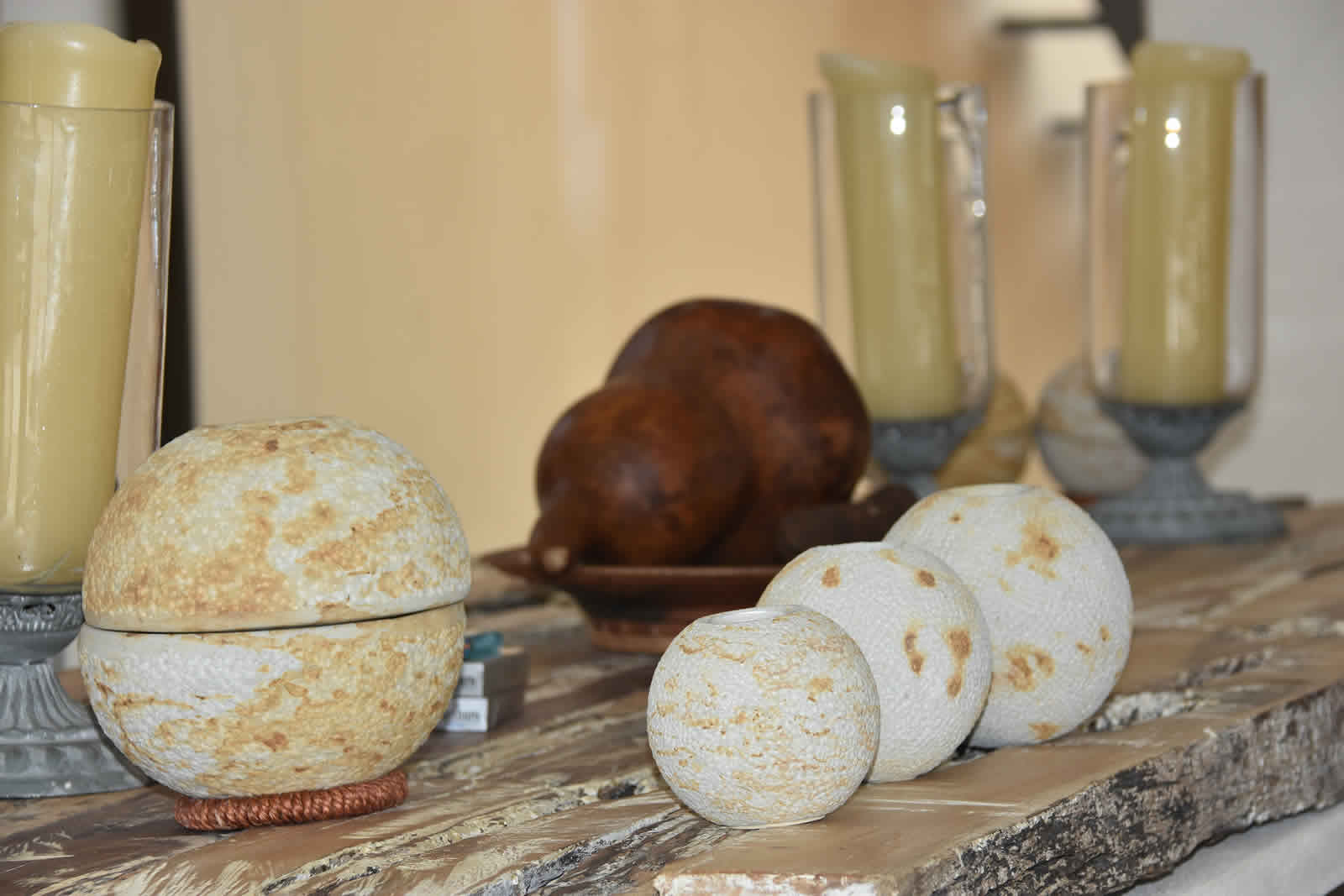 Decoración de la sala casa ecce homoen villa de leyva