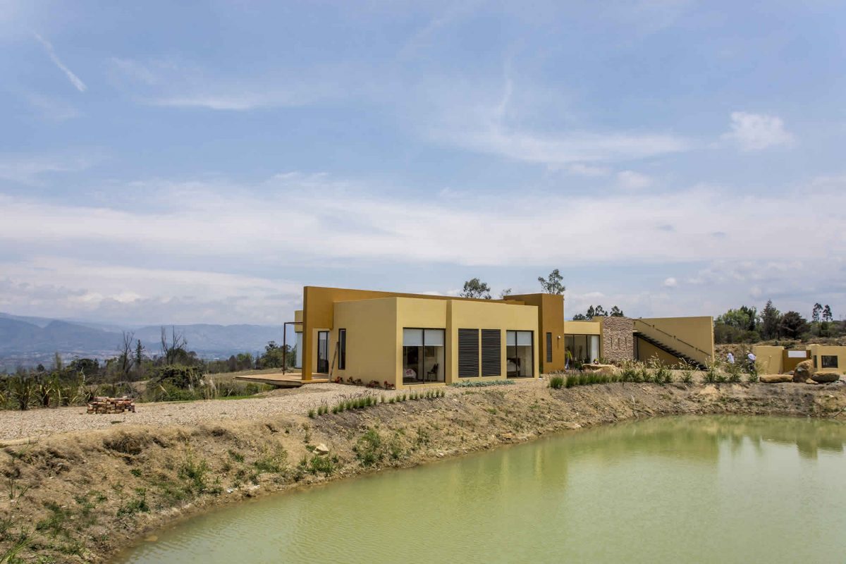 Fachada de la casa ecce homo en Villa de Leyva