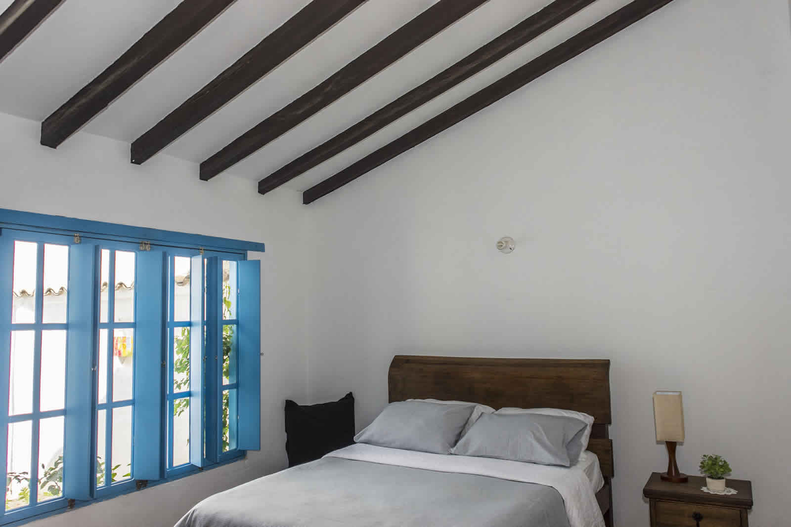 Alquiler Casa Azul en Villa de Leyva Escalera habitación 2