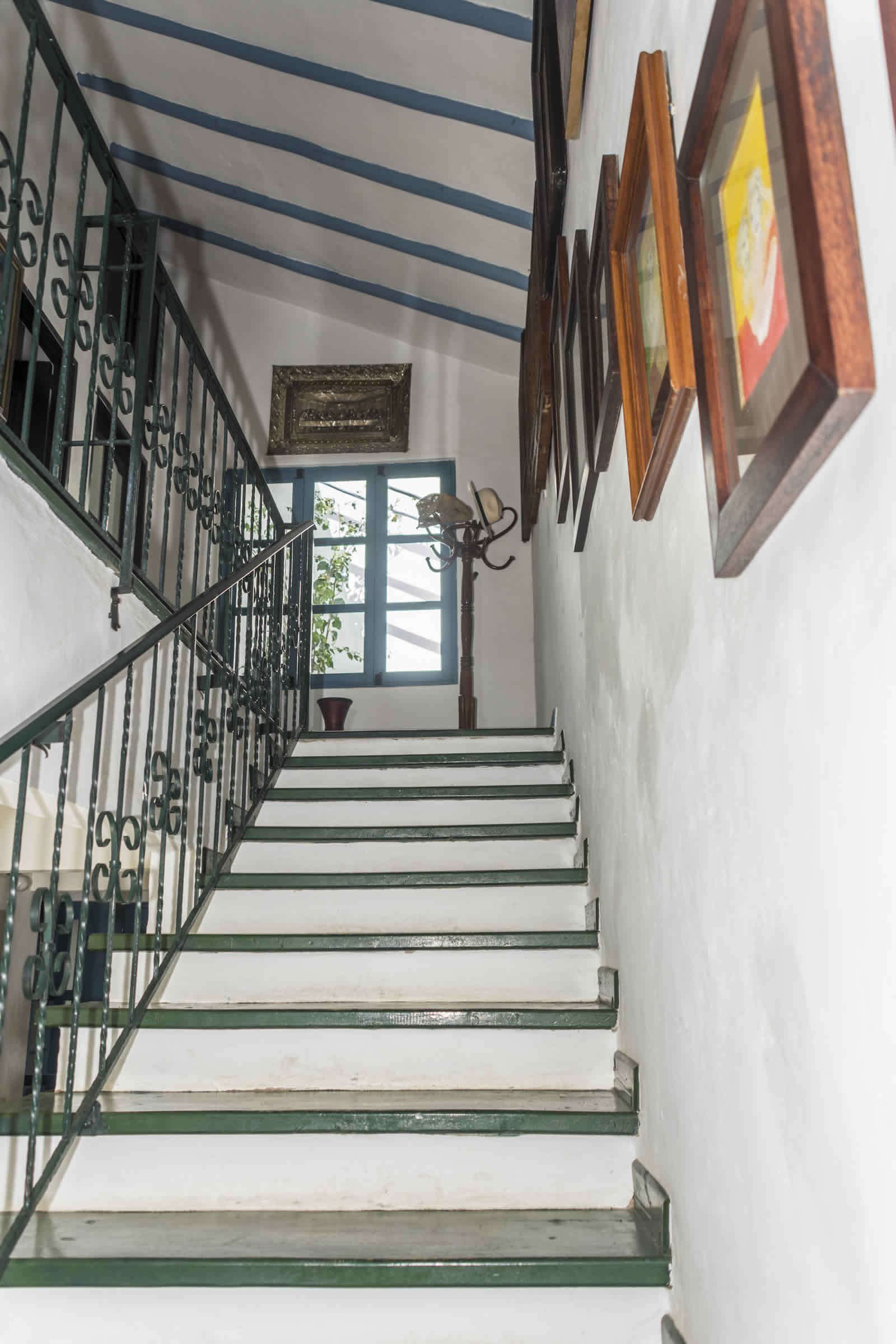 Alquiler casa Tulato Villa de Leyva escalera