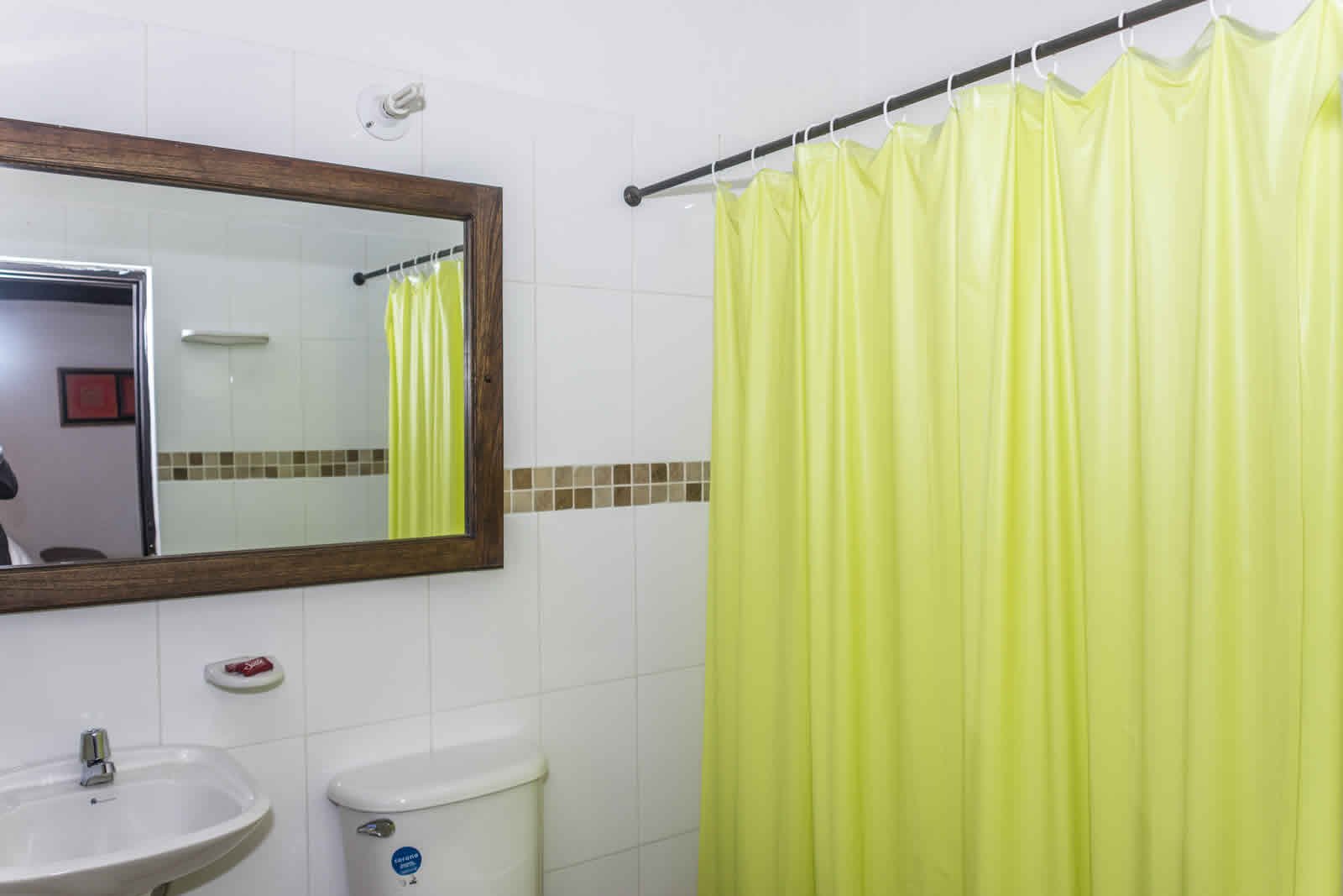 Alquiler casa de verano Villa de Leyva baño habitación 1