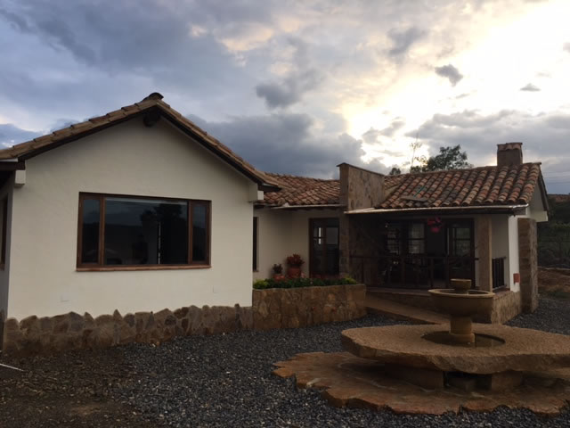 Alquiler casa El Silencio en Villa de Leyva fachada